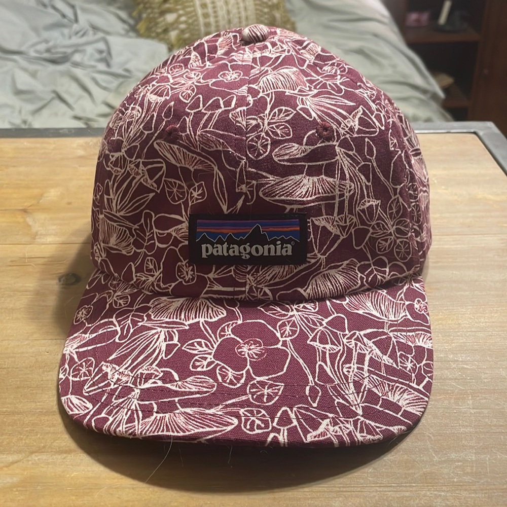 Patagonia mushroom print hat burgundy
